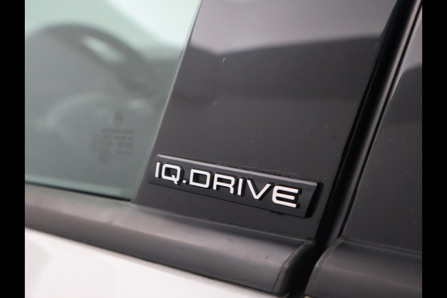 Volkswagen Golf 1.5 TSI 130 PK IQ.DRIVE + LED | TREKHAAK | CAMERA | APPLE CARPLAY | DAB