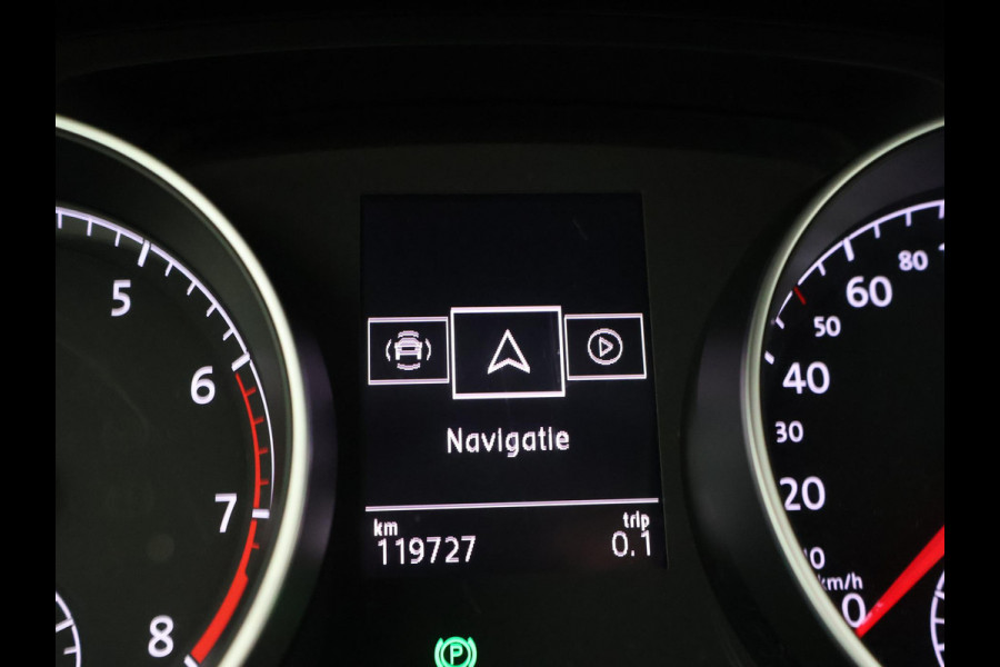 Volkswagen Golf 1.5 TSI 130 PK IQ.DRIVE + LED | TREKHAAK | CAMERA | APPLE CARPLAY | DAB