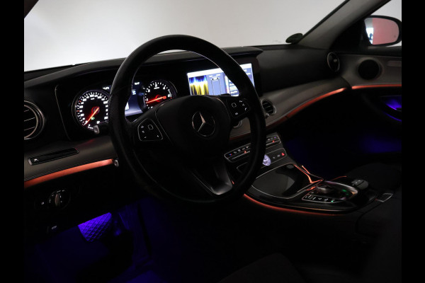 Mercedes-Benz E-Klasse Estate 220d 194 PK AUT9 AVANTGARDE + TREKHAAK Mercedes-Benz E-klasse Estate 220d 194 PK AUT9 + TRKEHAAK / SFEERVERLICHTING / SFEERVERLICHTING / APPLE CARPLAY / LED