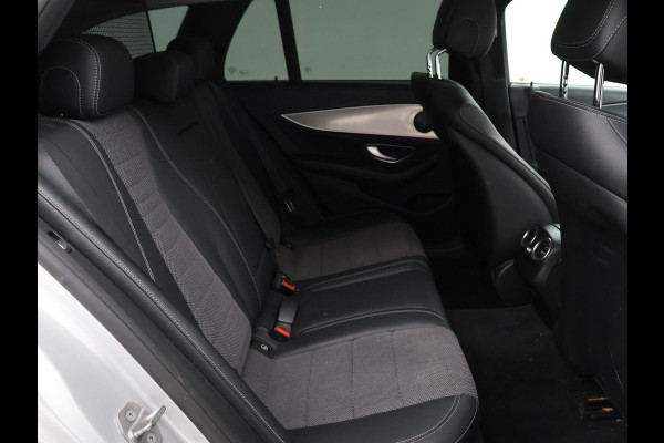 Mercedes-Benz E-Klasse Estate 220d 194 PK AUT9 AVANTGARDE + TREKHAAK Mercedes-Benz E-klasse Estate 220d 194 PK AUT9 + TRKEHAAK / SFEERVERLICHTING / SFEERVERLICHTING / APPLE CARPLAY / LED