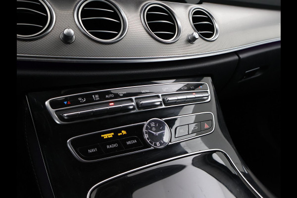 Mercedes-Benz E-Klasse Estate 220d 194 PK AUT9 AVANTGARDE + TREKHAAK Mercedes-Benz E-klasse Estate 220d 194 PK AUT9 + TRKEHAAK / SFEERVERLICHTING / SFEERVERLICHTING / APPLE CARPLAY / LED