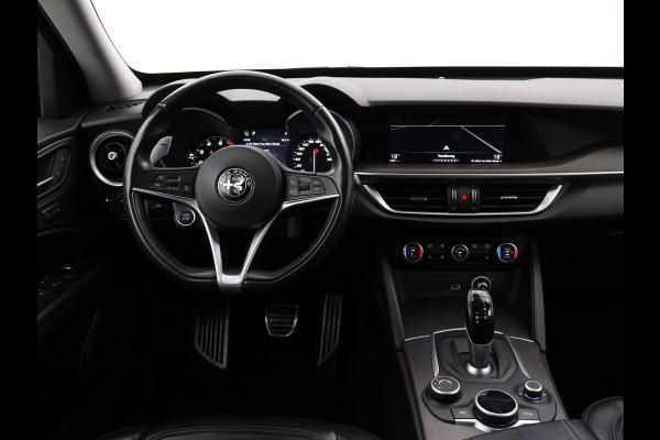 Alfa Romeo Stelvio 2.0T 280 PK AWD FIRST EDITION + 20 INCH | TREKHAAK | LEDER | STUURVERW. | STOELVERW. | CAMERA