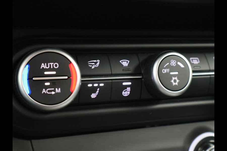 Alfa Romeo Stelvio 2.0T 280 PK AWD FIRST EDITION + 20 INCH | TREKHAAK | LEDER | STUURVERW. | STOELVERW. | CAMERA