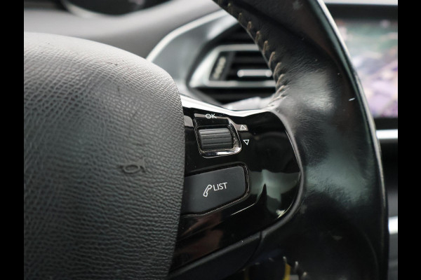 Peugeot 308 SW 1.5 BLUEHDI 130 PK PREMIUM *BTW* + TREKHAAK | PANORAMA | CAMERA | APPEL CARPLAY