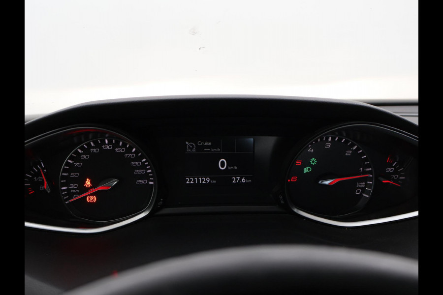 Peugeot 308 SW 1.5 BLUEHDI 130 PK PREMIUM *BTW* + TREKHAAK | PANORAMA | CAMERA | APPEL CARPLAY