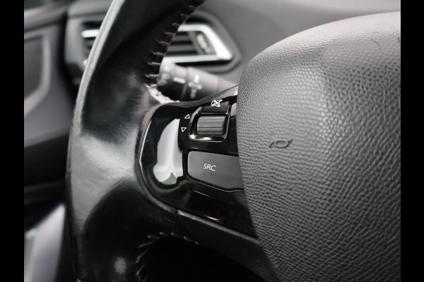 Peugeot 308 SW 1.5 BLUEHDI 130 PK PREMIUM *BTW* + TREKHAAK | PANORAMA | CAMERA | APPEL CARPLAY