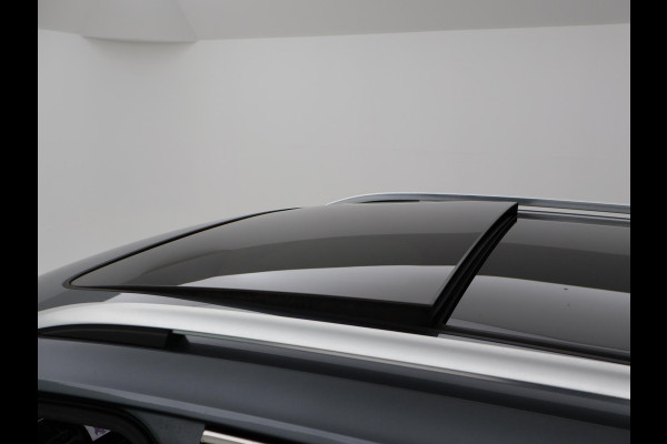 Volkswagen Tiguan Allspace 1.5 TSI R-LINE + PANORAMA | FIETSENDRAGER | TREKHAAK | MASSAGE | VIRTUAL COCKPIT | DAKDRAGERS