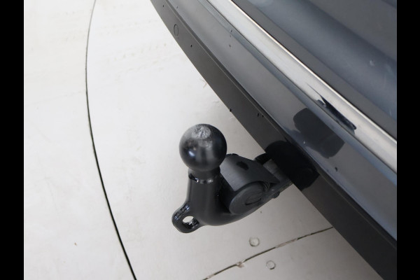 Volkswagen Tiguan Allspace 1.5 TSI R-LINE + PANORAMA | FIETSENDRAGER | TREKHAAK | MASSAGE | VIRTUAL COCKPIT | DAKDRAGERS