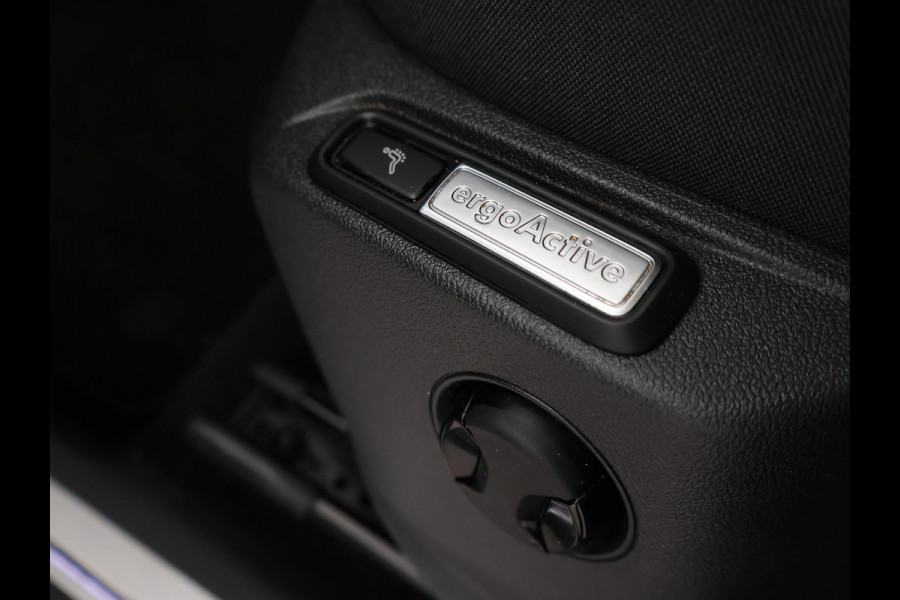 Volkswagen Tiguan Allspace 1.5 TSI R-LINE + PANORAMA | FIETSENDRAGER | TREKHAAK | MASSAGE | VIRTUAL COCKPIT | DAKDRAGERS