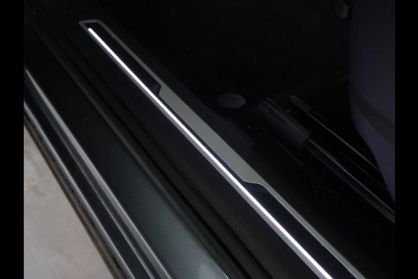 Volkswagen Tiguan Allspace 1.5 TSI R-LINE + PANORAMA | FIETSENDRAGER | TREKHAAK | MASSAGE | VIRTUAL COCKPIT | DAKDRAGERS