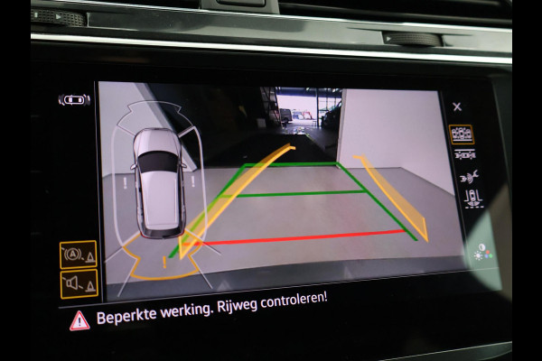 Volkswagen Tiguan Allspace 1.5 TSI R-LINE + PANORAMA | FIETSENDRAGER | TREKHAAK | MASSAGE | VIRTUAL COCKPIT | DAKDRAGERS