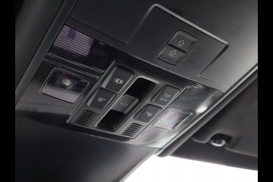 Volkswagen Tiguan Allspace 1.5 TSI R-LINE + PANORAMA | FIETSENDRAGER | TREKHAAK | MASSAGE | VIRTUAL COCKPIT | DAKDRAGERS