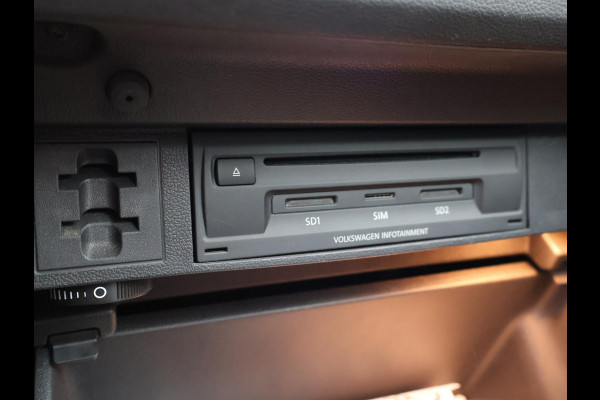 Volkswagen Tiguan Allspace 1.5 TSI R-LINE + PANORAMA | FIETSENDRAGER | TREKHAAK | MASSAGE | VIRTUAL COCKPIT | DAKDRAGERS