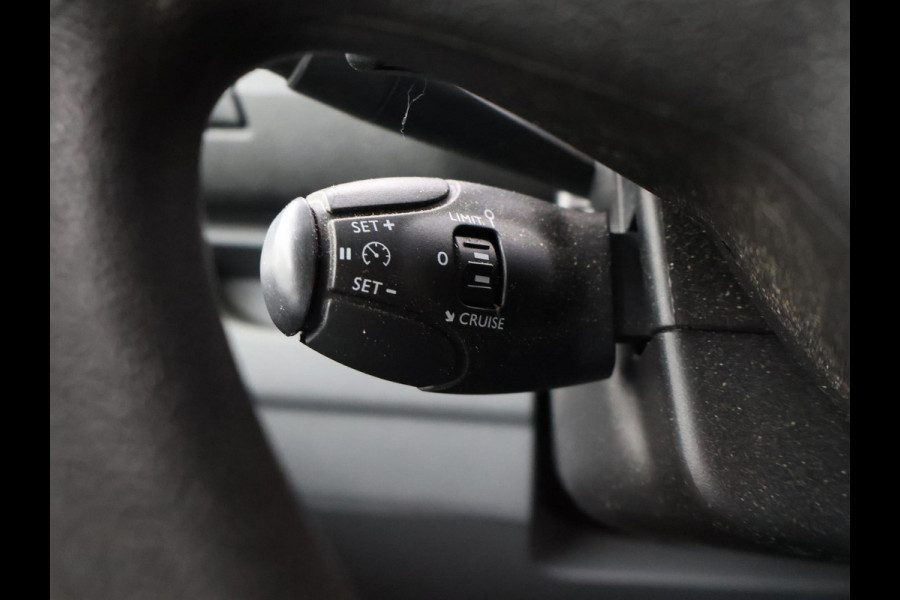 Peugeot Expert 227S 2.0 BLUEHDI 211 PK AUT. + APPLE CARPLAY | TREKHAAK | NAVIGATIE | LMV | SIDEBARS