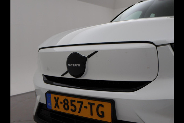 Volvo XC40 238 PK SINGLE MOTOR PLUS 69 kWh + ELEK. TREKHAAK | ACC | 19 INCH | CAMERA