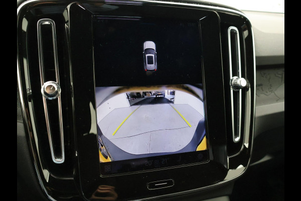 Volvo XC40 238 PK SINGLE MOTOR PLUS 69 kWh + ELEK. TREKHAAK | ACC | 19 INCH | CAMERA