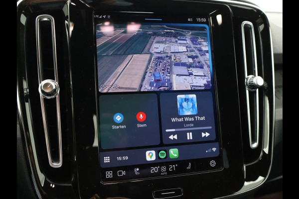 Volvo XC40 238 PK SINGLE MOTOR PLUS 69 kWh + ELEK. TREKHAAK | ACC | 19 INCH | CAMERA