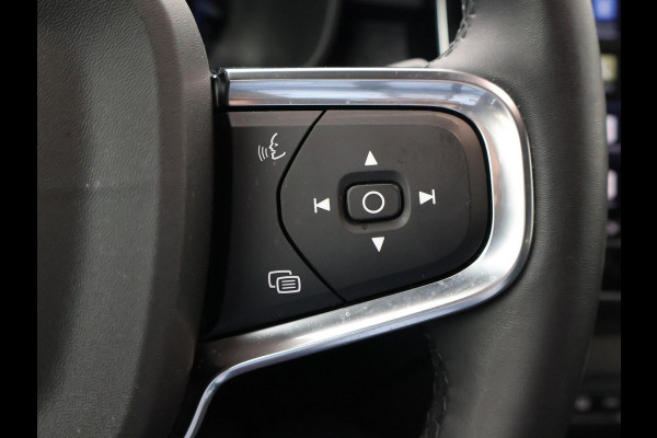 Volvo XC40 238 PK SINGLE MOTOR PLUS 69 kWh + ELEK. TREKHAAK | ACC | 19 INCH | CAMERA