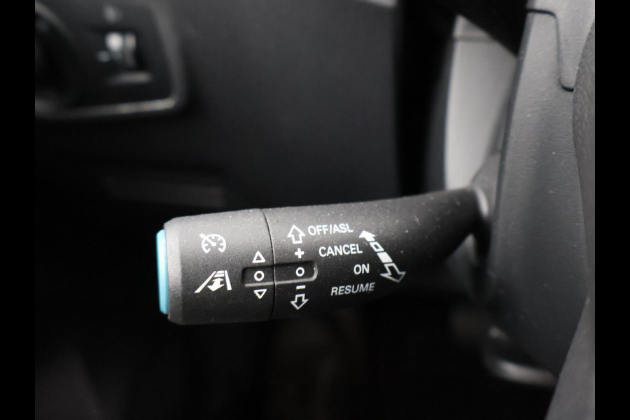 MG Mg Zs EV 45 kWh LUXURY + PANORAMA / LEDER / ADAPTIVE CRUISE / LED / CAMERA