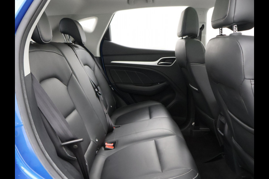 MG Mg Zs EV 45 kWh LUXURY + PANORAMA / LEDER / ADAPTIVE CRUISE / LED / CAMERA