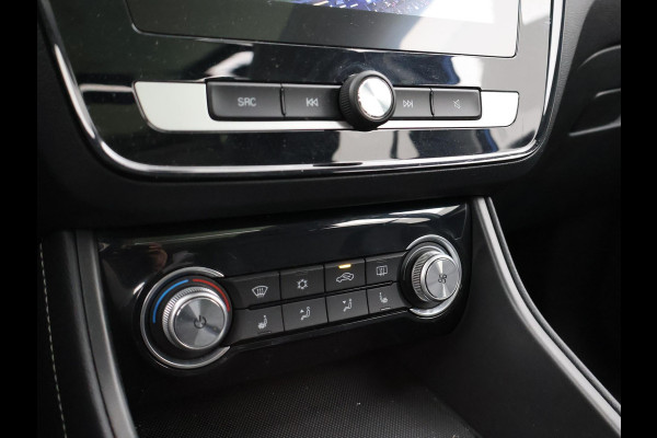 MG Mg Zs EV 45 kWh LUXURY + PANORAMA / LEDER / ADAPTIVE CRUISE / LED / CAMERA