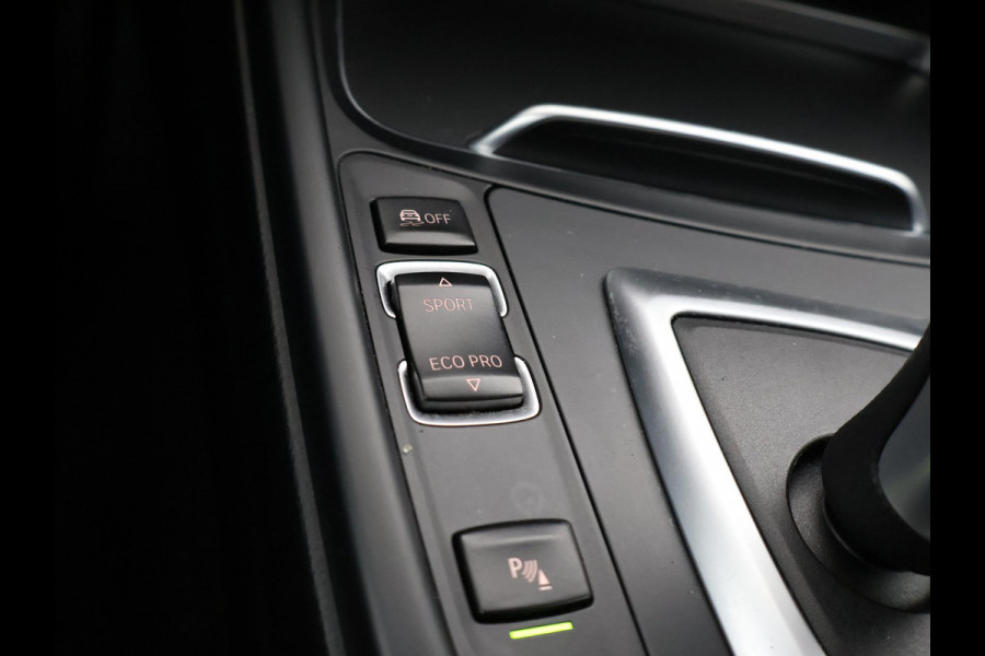 BMW 4 Serie GRAN COUPE 418i EXECUTIVE | LEDER | NAVI | STOELVERWARMING | LED | 18 INCH LMV