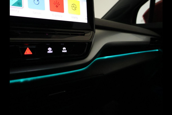 Volkswagen ID.5 PRO 77 kWh *KINGS RED* + STUUR/STOELVERWARMING | SFEERVERLICHTING | ORIG. NL