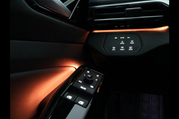 Volkswagen ID.5 PRO 77 kWh *KINGS RED* + STUUR/STOELVERWARMING | SFEERVERLICHTING | ORIG. NL