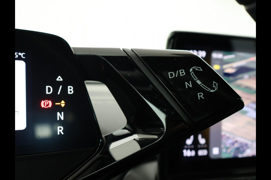 Volkswagen ID.5 PRO 77 kWh *KINGS RED* + STUUR/STOELVERWARMING | SFEERVERLICHTING | ORIG. NL