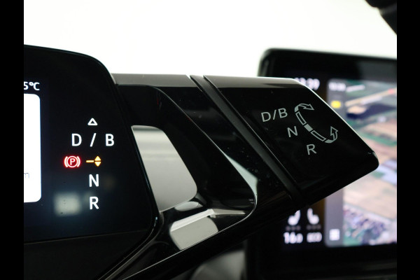 Volkswagen ID.5 PRO 77 kWh *KINGS RED* + STUUR/STOELVERWARMING | SFEERVERLICHTING | ORIG. NL