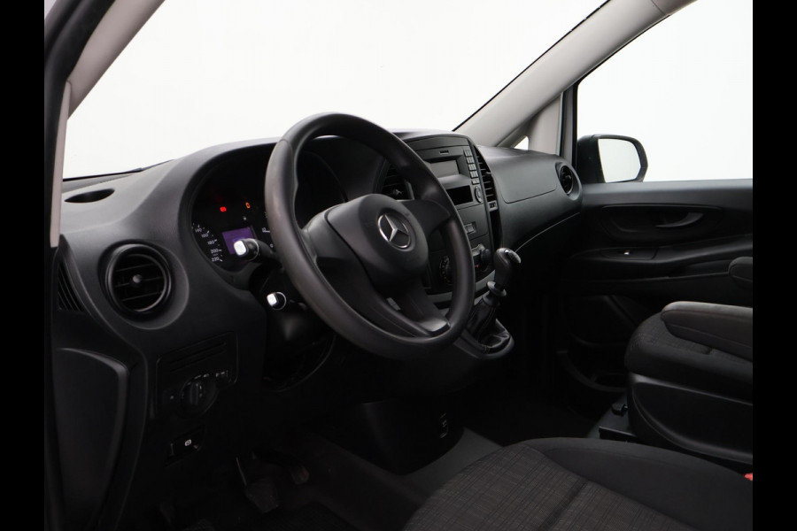 Mercedes-Benz Vito 111 CDI LANG BESTELAUTO VAN HET JAAR EDITIE + TREKHAAK / CRUISE / SIDEBARS