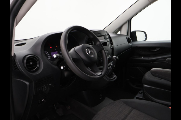 Mercedes-Benz Vito 111 CDI LANG BESTELAUTO VAN HET JAAR EDITIE + TREKHAAK / CRUISE / SIDEBARS