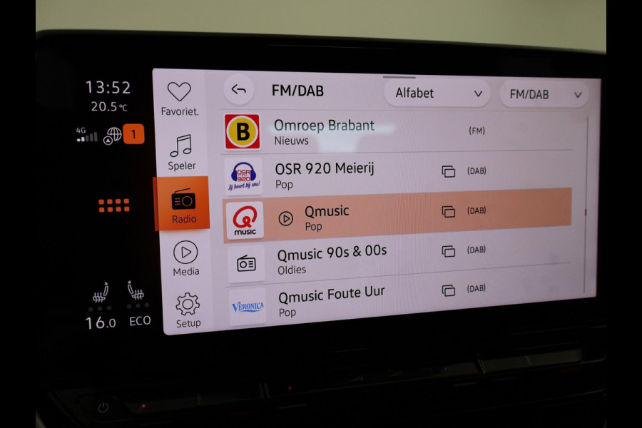 Volkswagen ID.5 PRO 77 kWh *KINGS RED* + STUUR/STOELVERWARMING | SFEERVERLICHTING | ORIG. NL