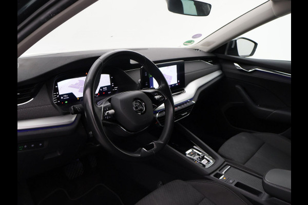 Škoda Octavia Combi 1.5 e-TSI AUT. + 18 INCH | ADAPTIVE CRUISE | LED | VIRTUAL COCKPIT | SFEERVERLICHTING | CAMERA | CARPLAY | STOELVERW.