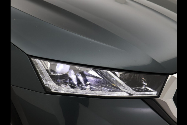 Škoda Octavia Combi 1.5 e-TSI AUT. + 18 INCH | ADAPTIVE CRUISE | LED | VIRTUAL COCKPIT | SFEERVERLICHTING | CAMERA | CARPLAY | STOELVERW.