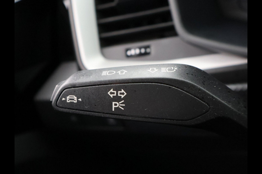 Audi A1 Sportback 25 TFSI + SFEERVERLICHTING | APPLE CARPLAY | VIRTUAL COCKPIT | SPORTSTOELEN | STOELVERW.