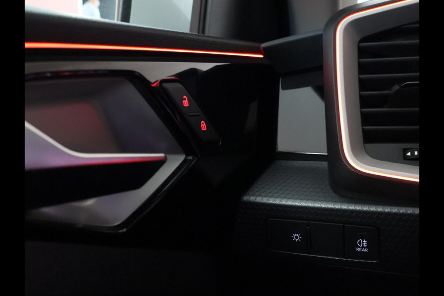 Audi A1 Sportback 25 TFSI + SFEERVERLICHTING | APPLE CARPLAY | VIRTUAL COCKPIT | SPORTSTOELEN | STOELVERW.
