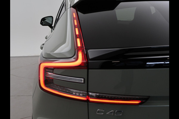 Volvo C40 RECHARGE TWIN ULTIMATE 78 kWh 408 PK SAGE GREEN + ELEK. TREKHAAK | 20 INCH | PANORAMA | PILOT ASSIST | ACC | HK