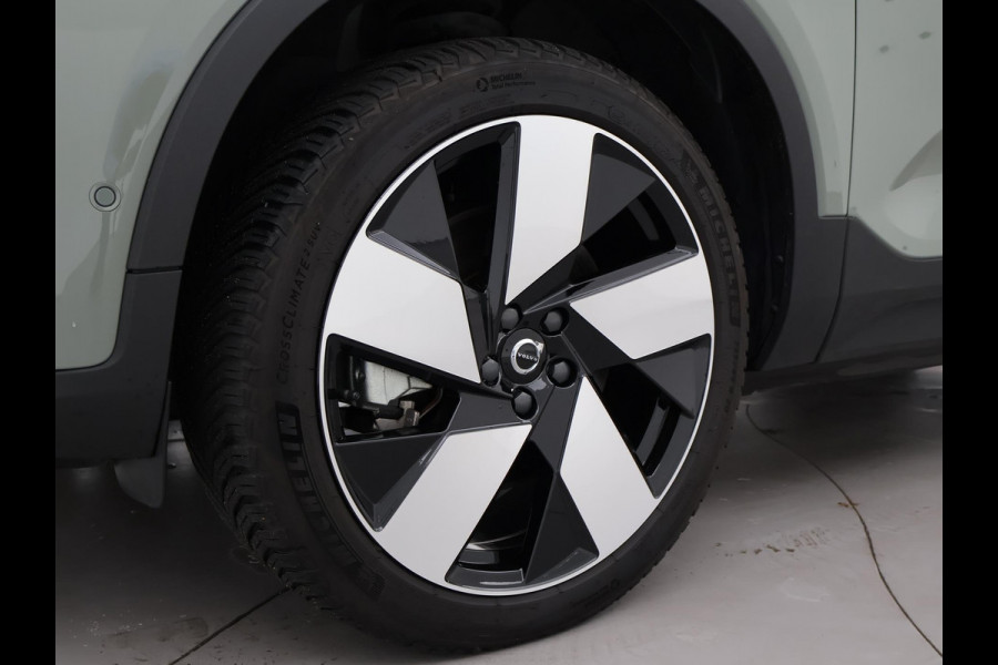 Volvo C40 RECHARGE TWIN ULTIMATE 78 kWh 408 PK SAGE GREEN + ELEK. TREKHAAK | 20 INCH | PANORAMA | PILOT ASSIST | ACC | HK