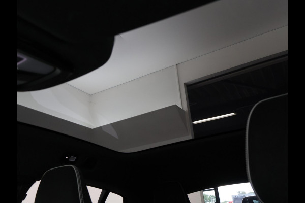 Volvo C40 RECHARGE TWIN ULTIMATE 78 kWh 408 PK SAGE GREEN + ELEK. TREKHAAK | 20 INCH | PANORAMA | PILOT ASSIST | ACC | HK