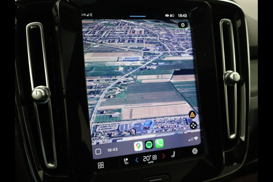 Volvo C40 RECHARGE TWIN ULTIMATE 78 kWh 408 PK SAGE GREEN + ELEK. TREKHAAK | 20 INCH | PANORAMA | PILOT ASSIST | ACC | HK