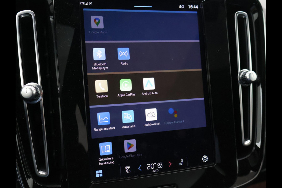 Volvo C40 RECHARGE TWIN ULTIMATE 78 kWh 408 PK SAGE GREEN + ELEK. TREKHAAK | 20 INCH | PANORAMA | PILOT ASSIST | ACC | HK