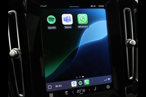 Volvo C40 RECHARGE TWIN ULTIMATE 78 kWh 408 PK SAGE GREEN + ELEK. TREKHAAK | 20 INCH | PANORAMA | PILOT ASSIST | ACC | HK