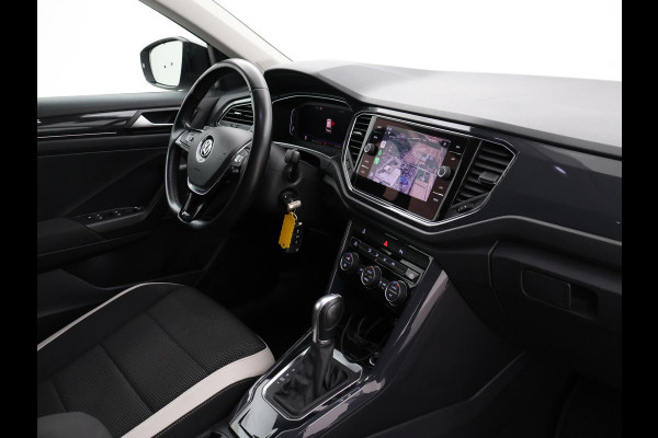 Volkswagen T-Roc 1.5 TSI 150 PK DSG SPORT BTW + TREKHAAK | VIRTUAL COCKPIT | CAMERA | ADAPTIVE CRUISE | CARPLAY