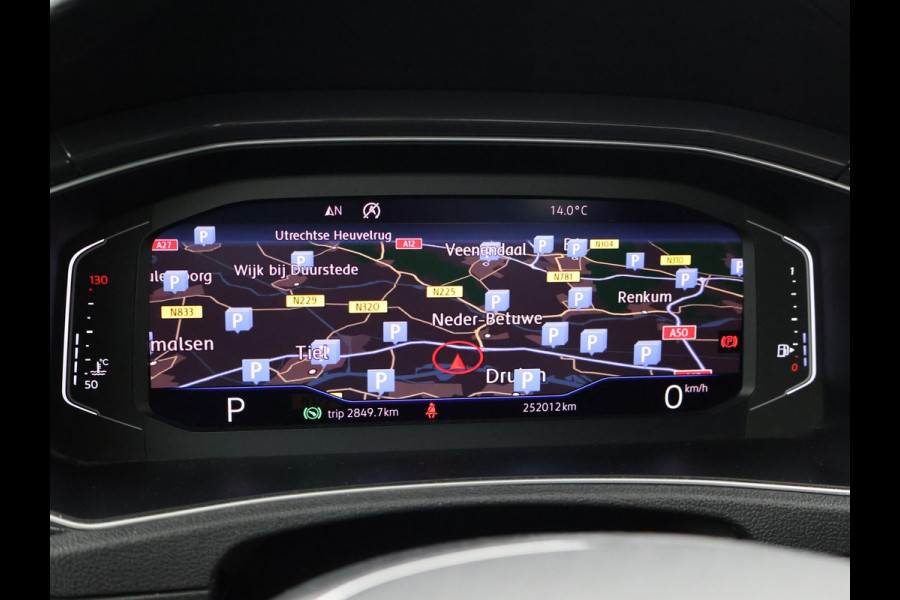 Volkswagen T-Roc 1.5 TSI 150 PK DSG SPORT BTW + TREKHAAK | VIRTUAL COCKPIT | CAMERA | ADAPTIVE CRUISE | CARPLAY