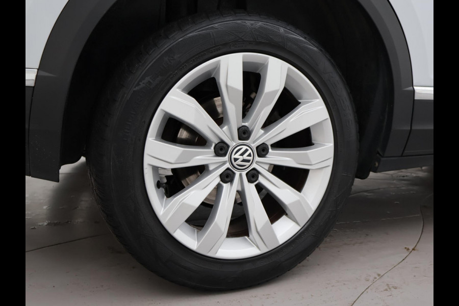 Volkswagen T-Roc 1.5 TSI 150 PK DSG SPORT BTW + TREKHAAK | VIRTUAL COCKPIT | CAMERA | ADAPTIVE CRUISE | CARPLAY