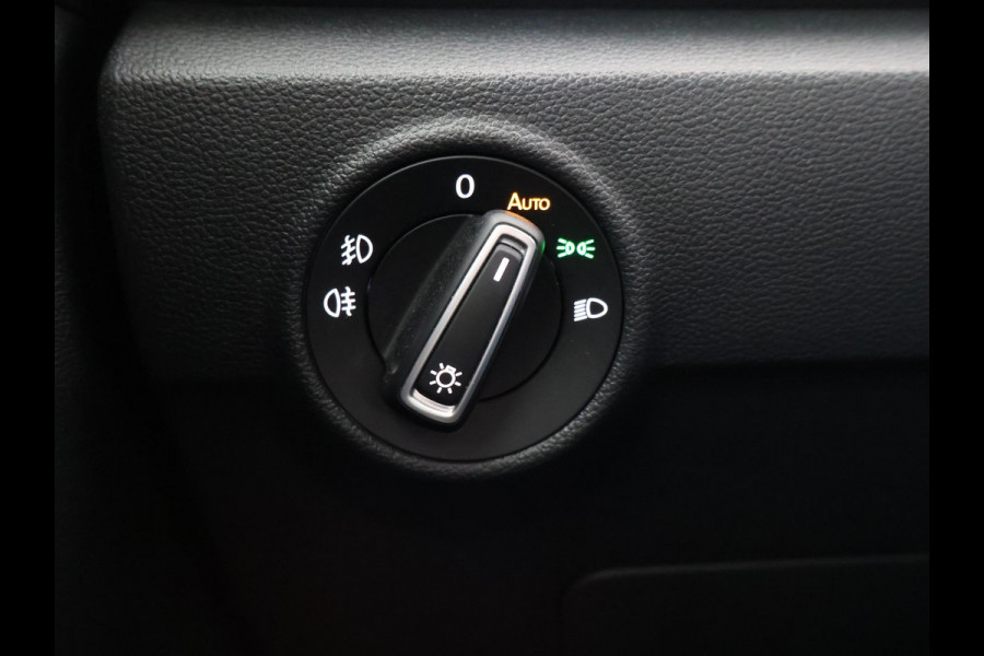 Volkswagen T-Roc 1.5 TSI 150 PK DSG SPORT BTW + TREKHAAK | VIRTUAL COCKPIT | CAMERA | ADAPTIVE CRUISE | CARPLAY