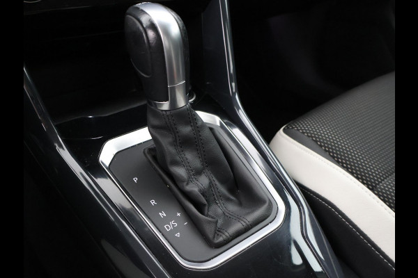 Volkswagen T-Roc 1.5 TSI 150 PK DSG SPORT BTW + TREKHAAK | VIRTUAL COCKPIT | CAMERA | ADAPTIVE CRUISE | CARPLAY