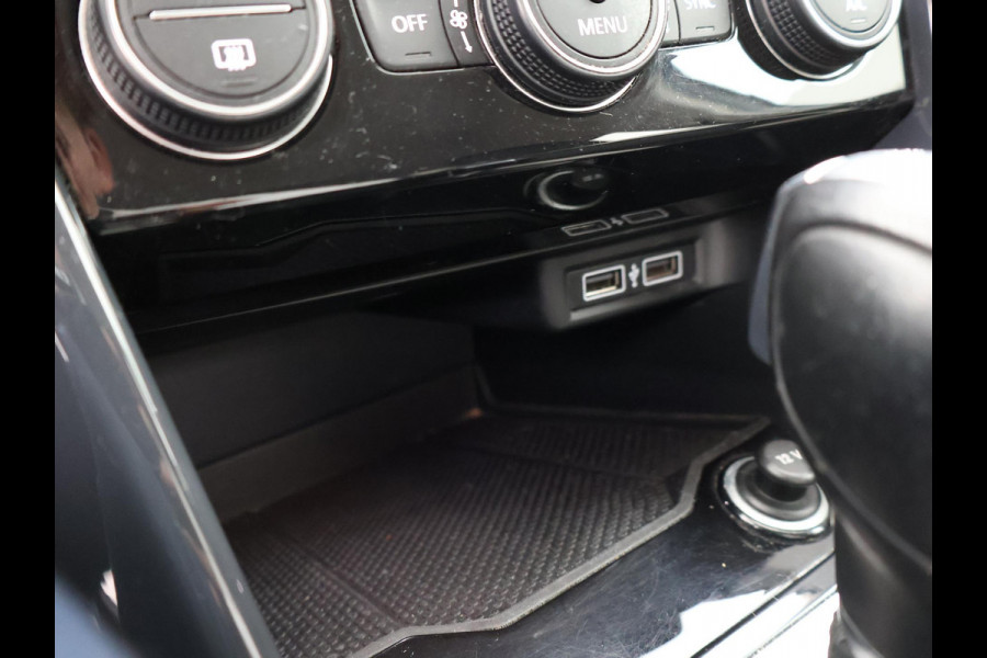 Volkswagen T-Roc 1.5 TSI 150 PK DSG SPORT BTW + TREKHAAK | VIRTUAL COCKPIT | CAMERA | ADAPTIVE CRUISE | CARPLAY