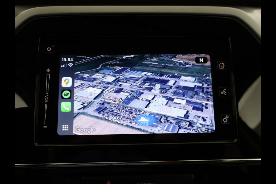 Suzuki Vitara 1.0 BOOSTERJET SELECT TWO-TONE + CAMERA | APPLE CARPLAY | DAB | STOELVERWARMING